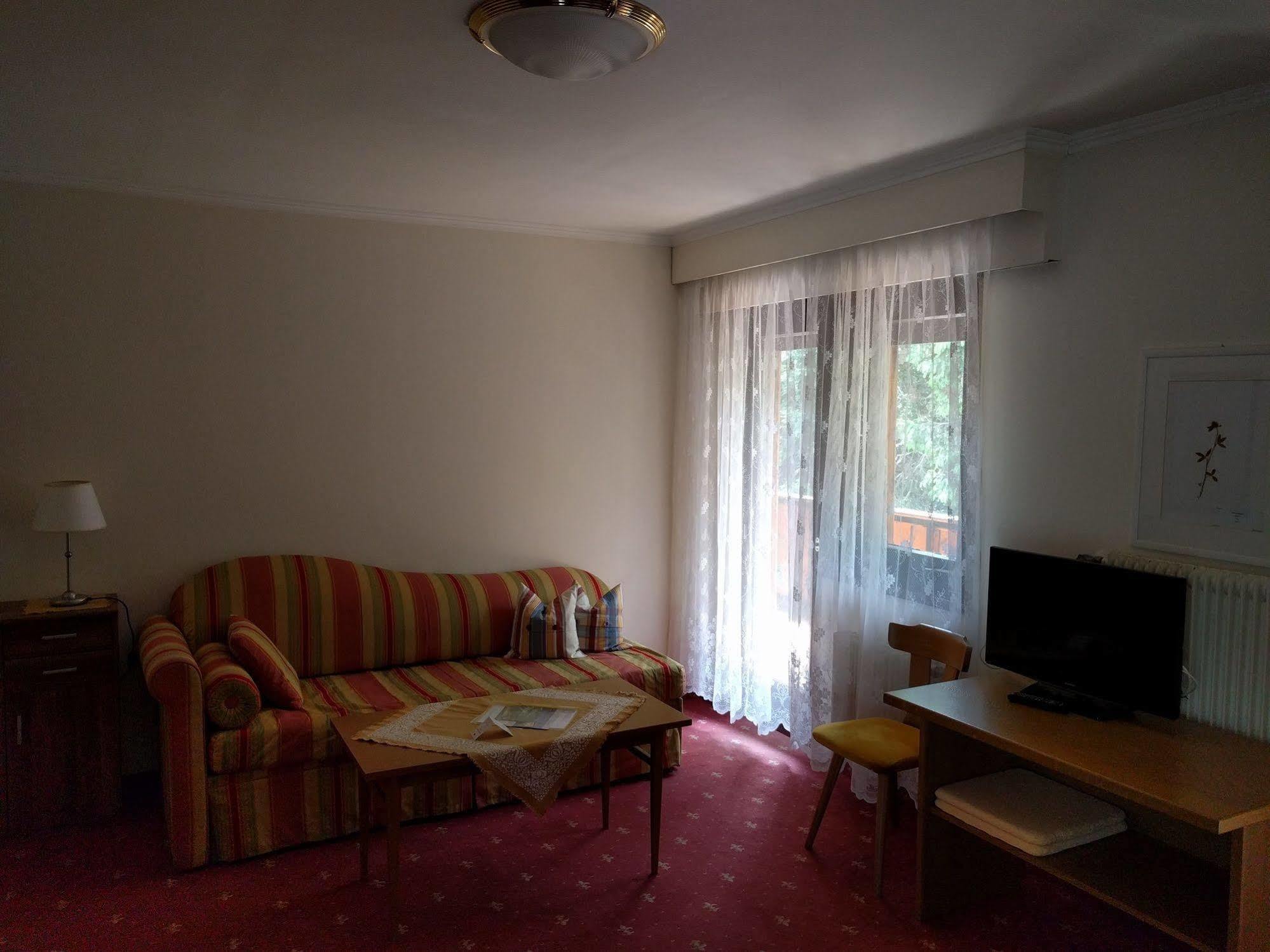 Weihergut Cermes Exterior photo